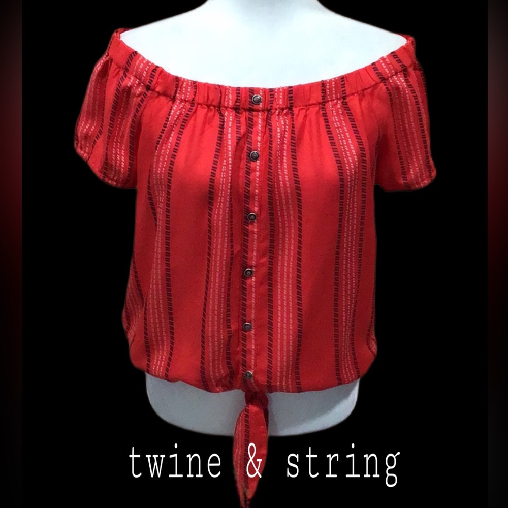 NEW twine & string Young‎ Contemporary Off the Shoulder Blouse, Red, Size Medium